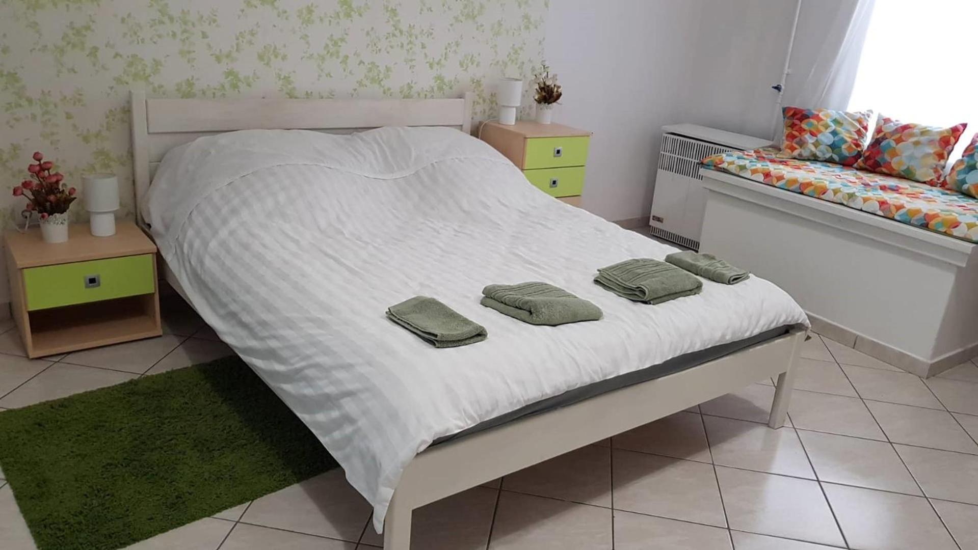 Fortuna Apartmanok Егер Екстериор снимка